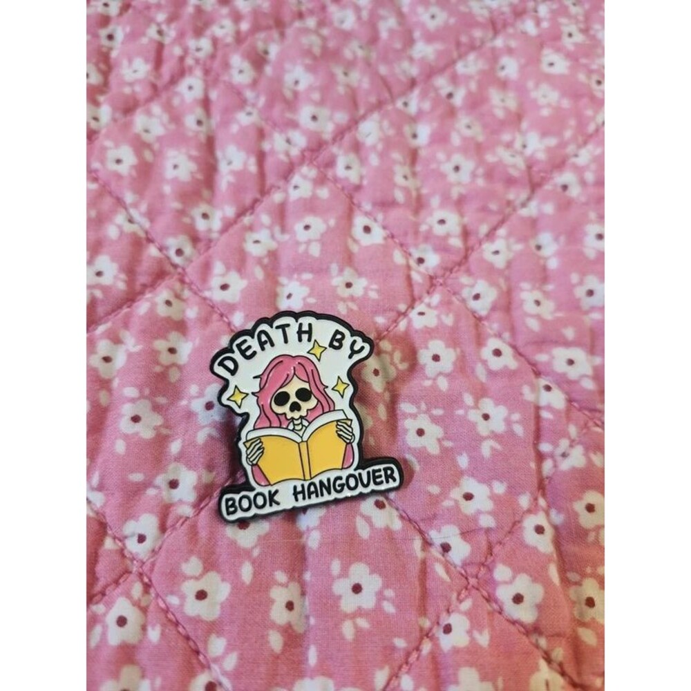 Cute enamel metal pin brooch